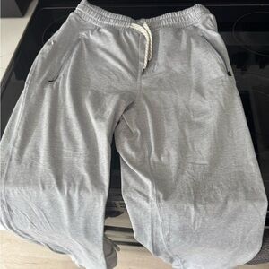 Vuori Men’s Ponto Joggers Size Medium Grey